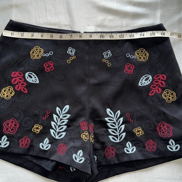 JOA Anthropologie Boho Embroidered Black Shorts 3” Inseam Rear Zip Lined Sz L - Picture 10 of 15